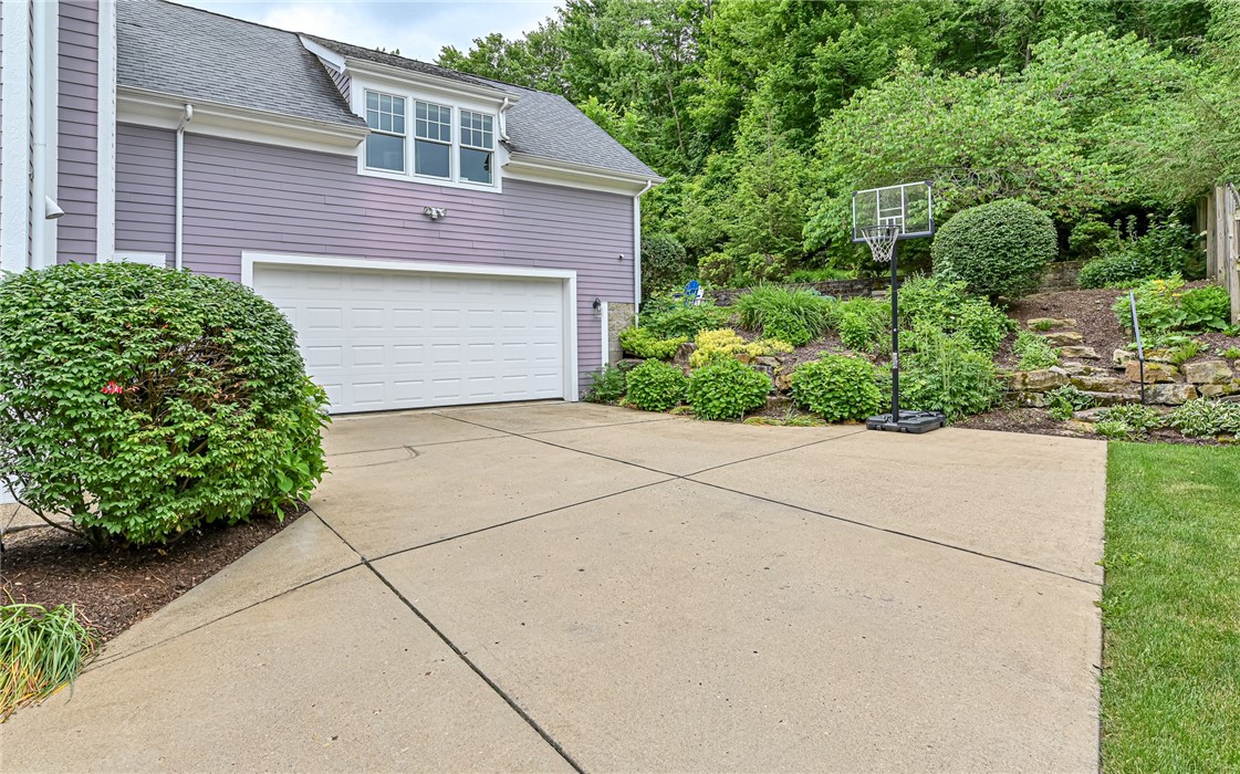 2980 Woodland Ct
