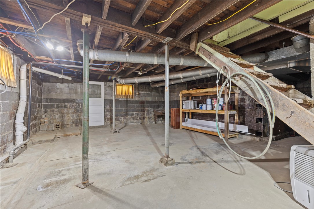457 Pine St