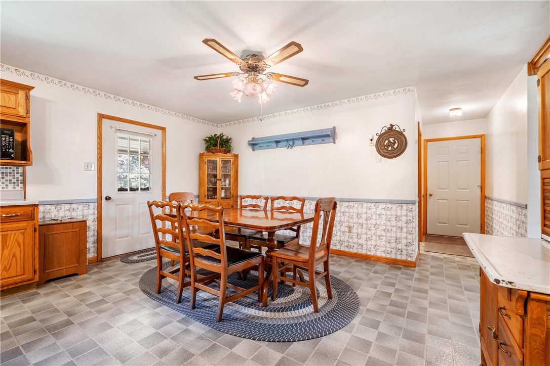 285 Rochester Rd