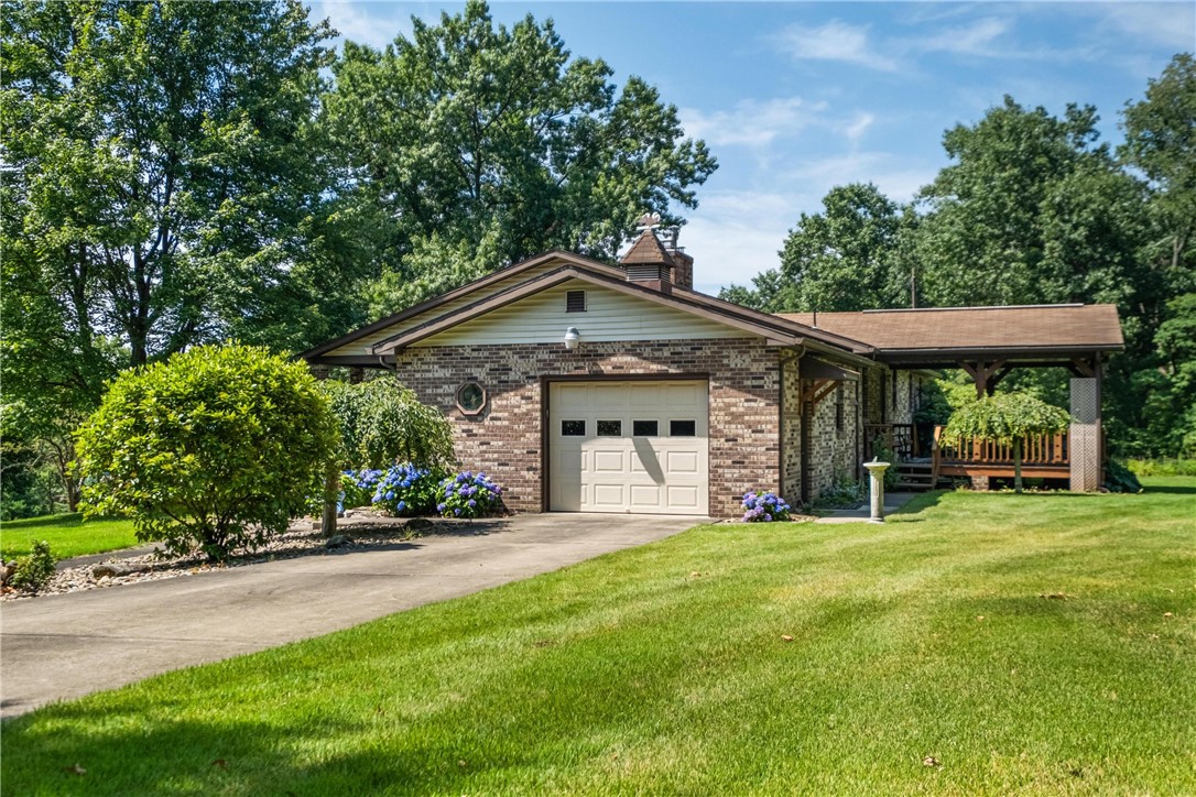 285 Rochester Rd