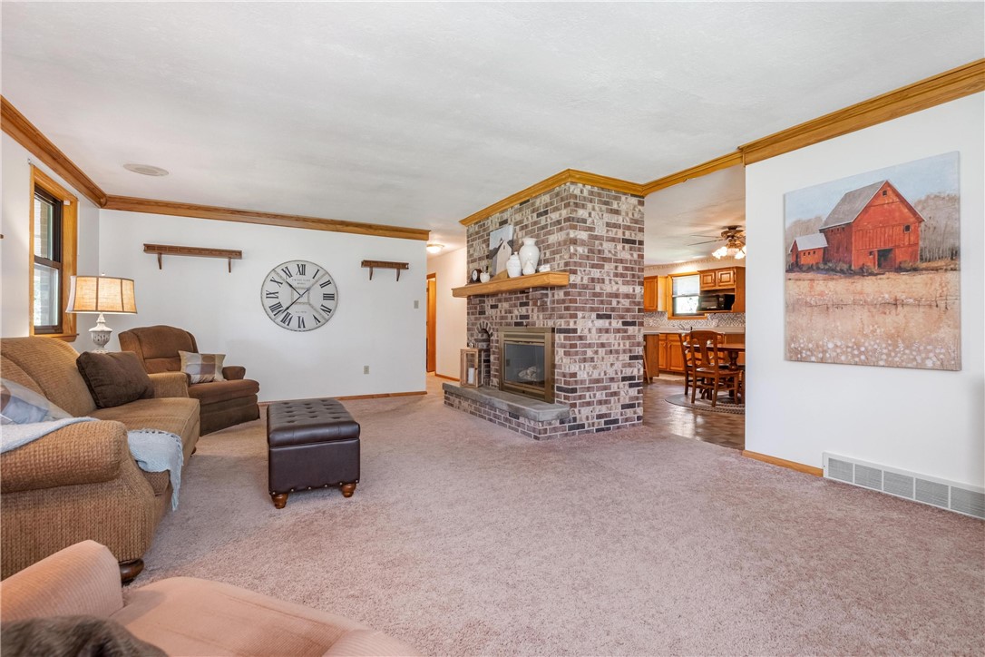 285 Rochester Rd
