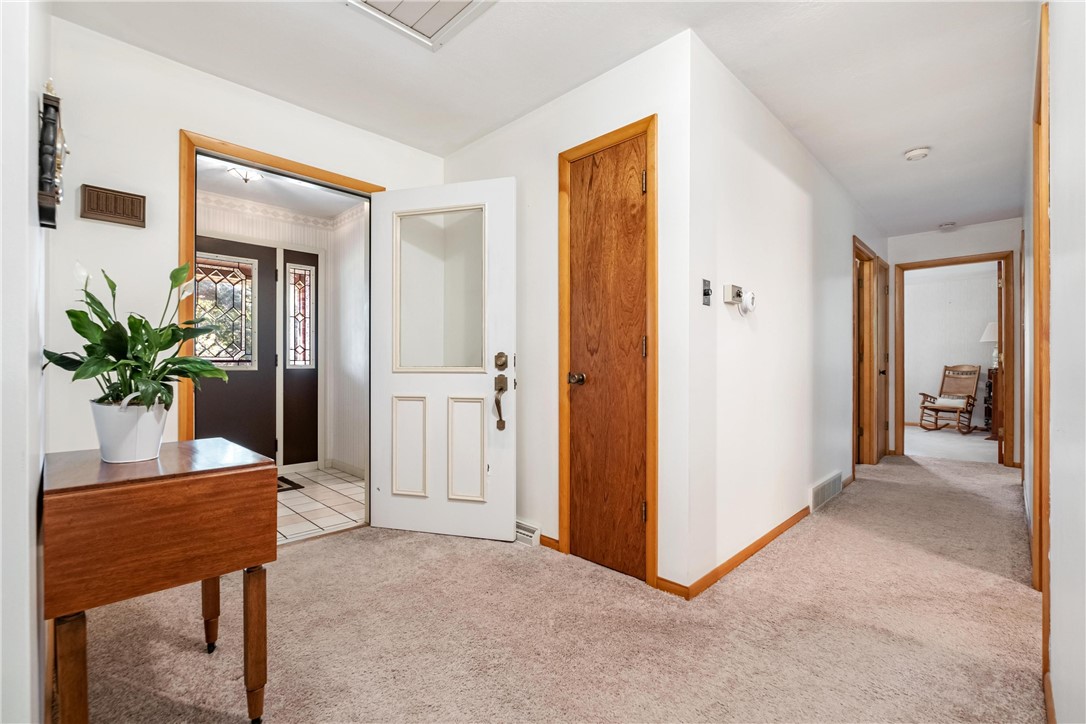 285 Rochester Rd
