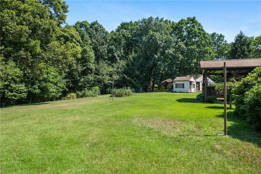 285 Rochester Rd