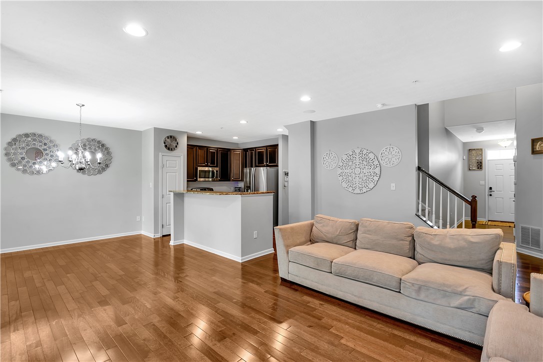 615 Fairgate Dr