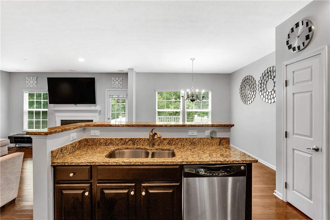 615 Fairgate Dr
