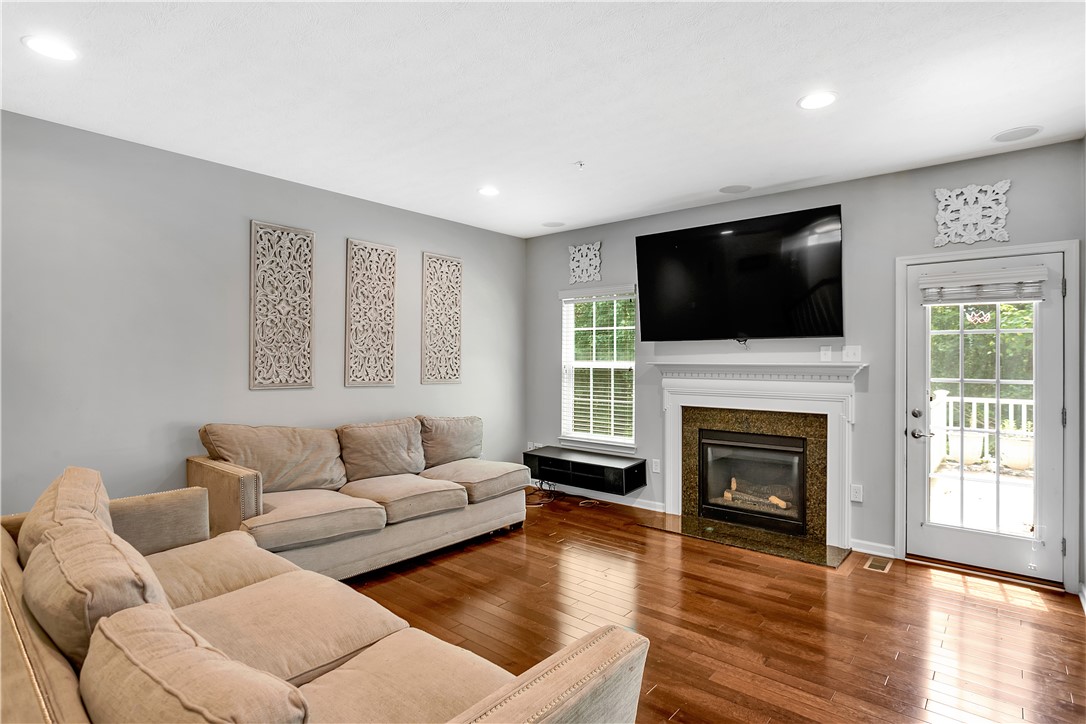 615 Fairgate Dr
