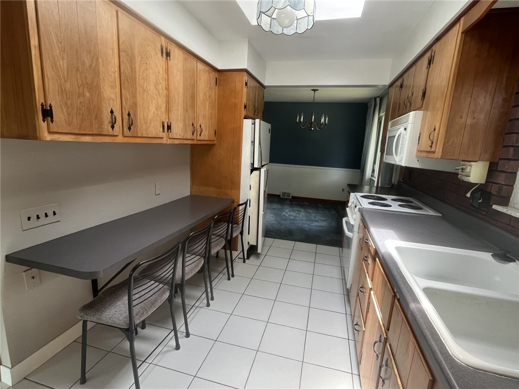 108 Wally Dr