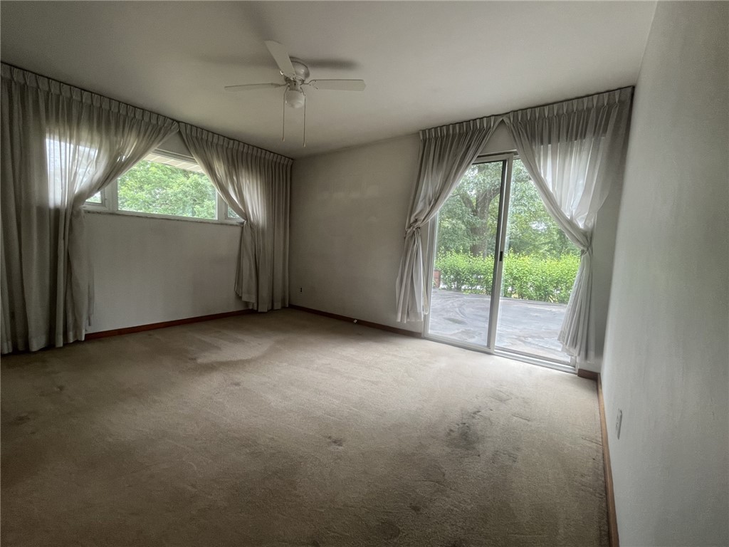 108 Wally Dr