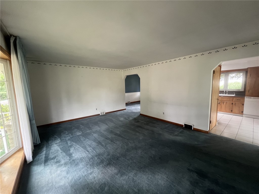 108 Wally Dr