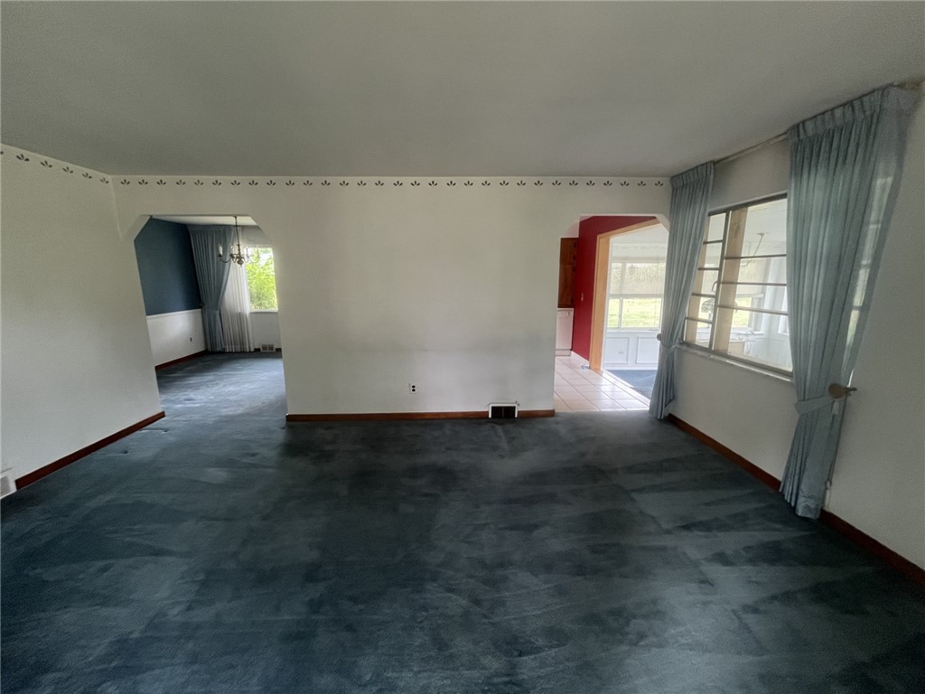 108 Wally Dr