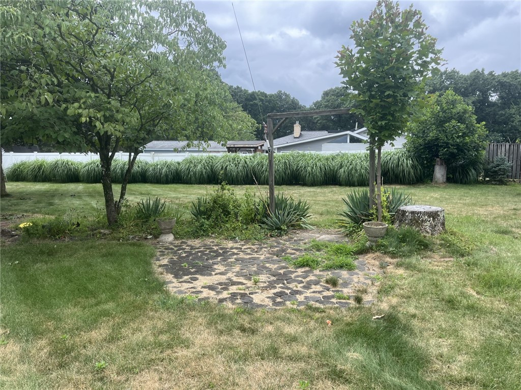 108 Wally Dr