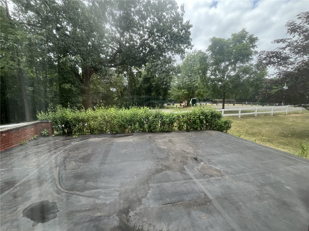 108 Wally Dr