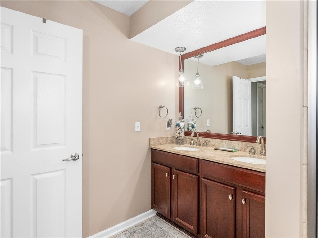 130 Westminster Dr