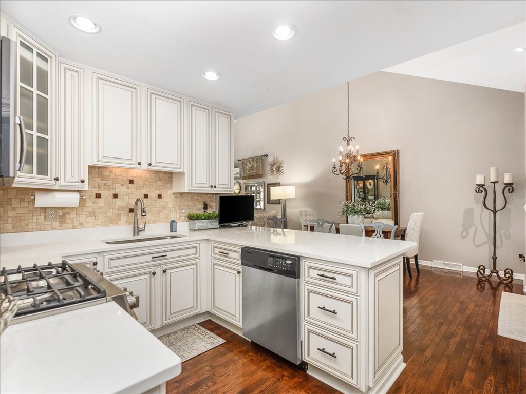 130 Westminster Dr