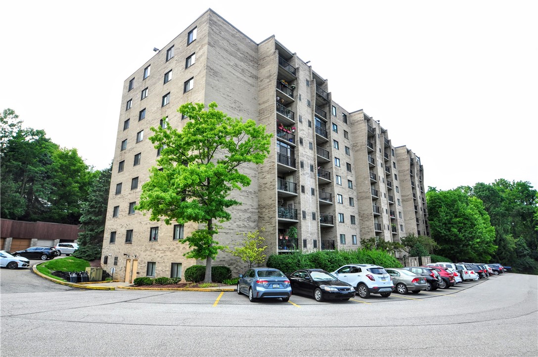 1400 Smokey Wood Dr 102
