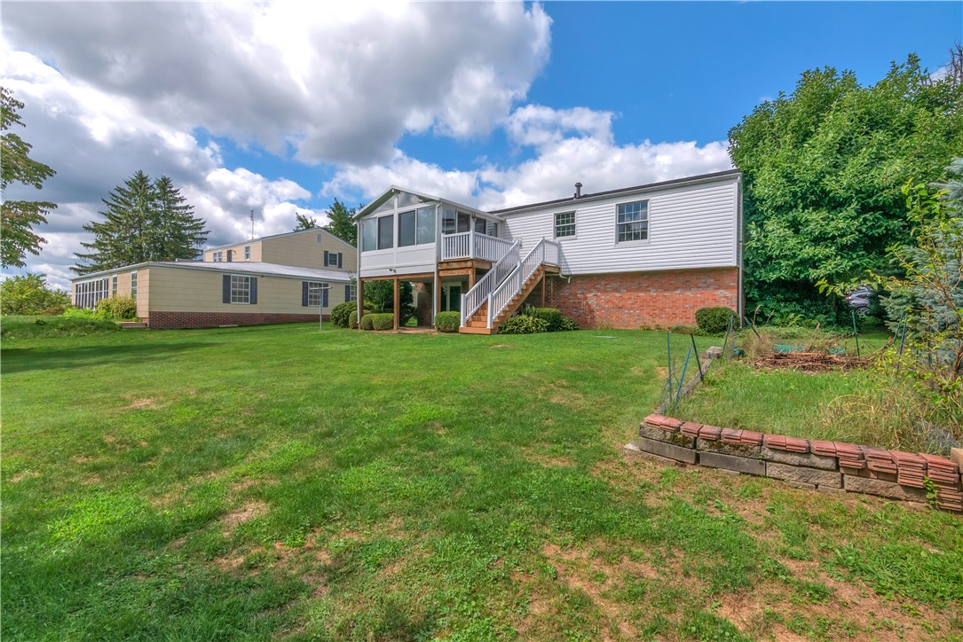 237 Acre Ave
