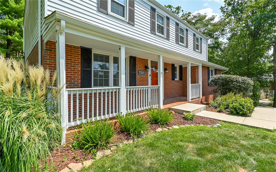 1571 Montgomery Rd