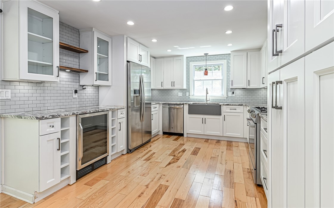 1571 Montgomery Rd