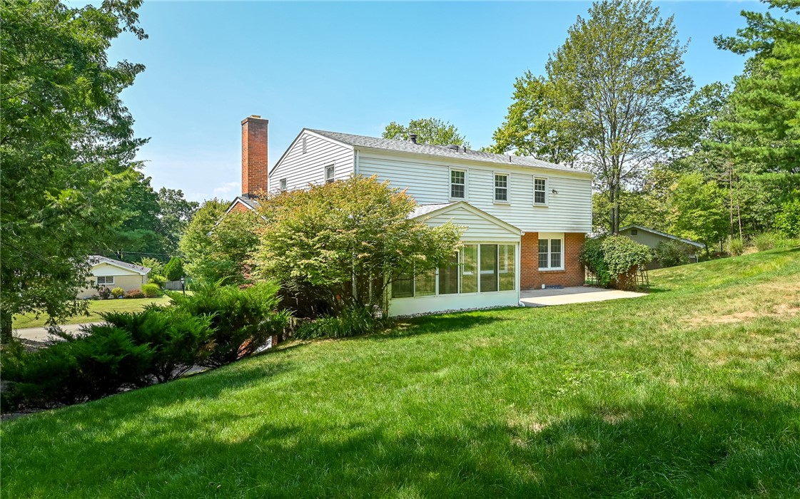1571 Montgomery Rd