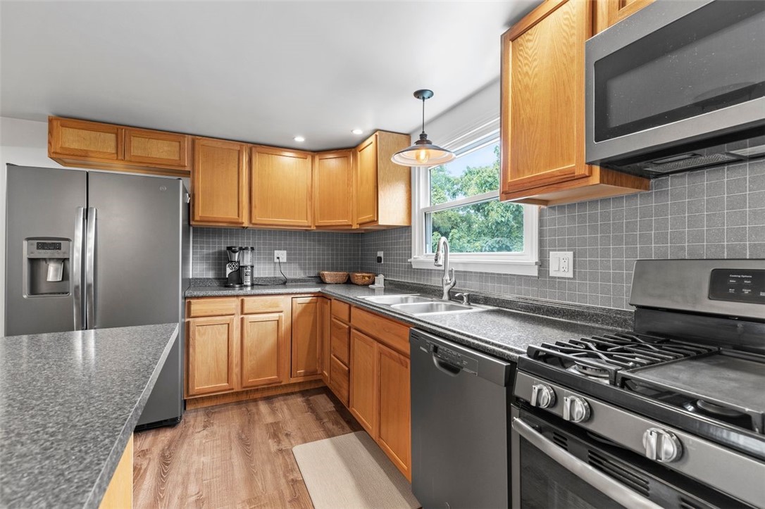 95 York Dr