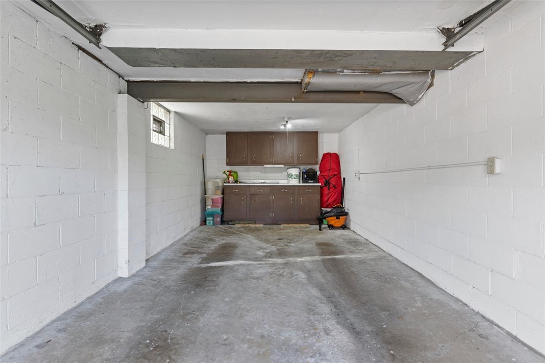 95 York Dr