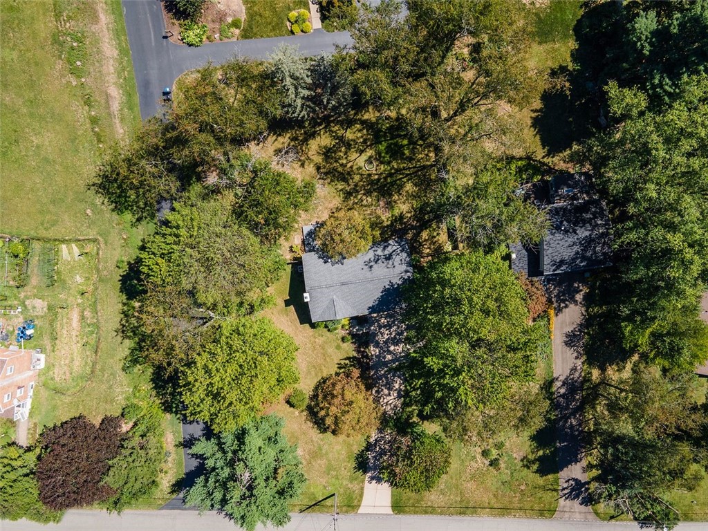 9886 Neuhart Blvd