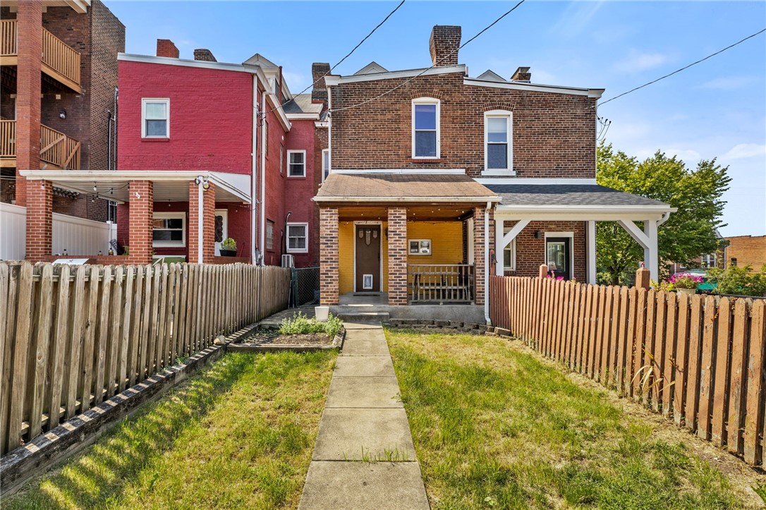 295 Fisk St