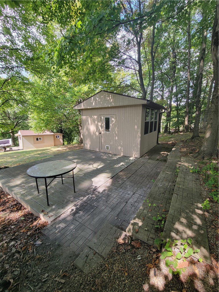 4114 Ridge Rd