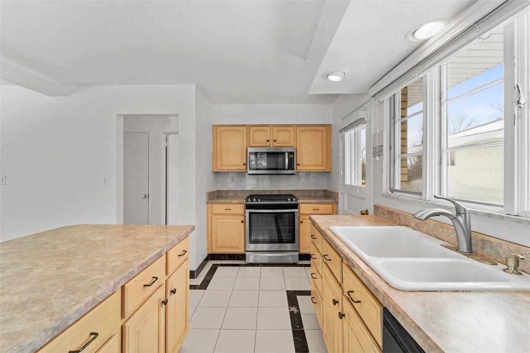 379 Dorseyville Rd