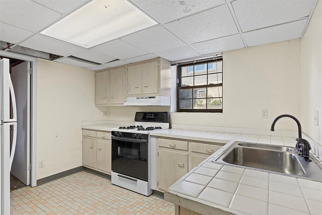 379 Dorseyville Rd