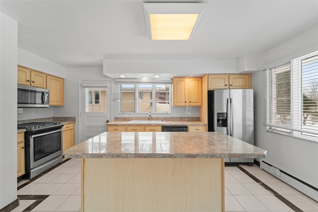 379 Dorseyville Rd