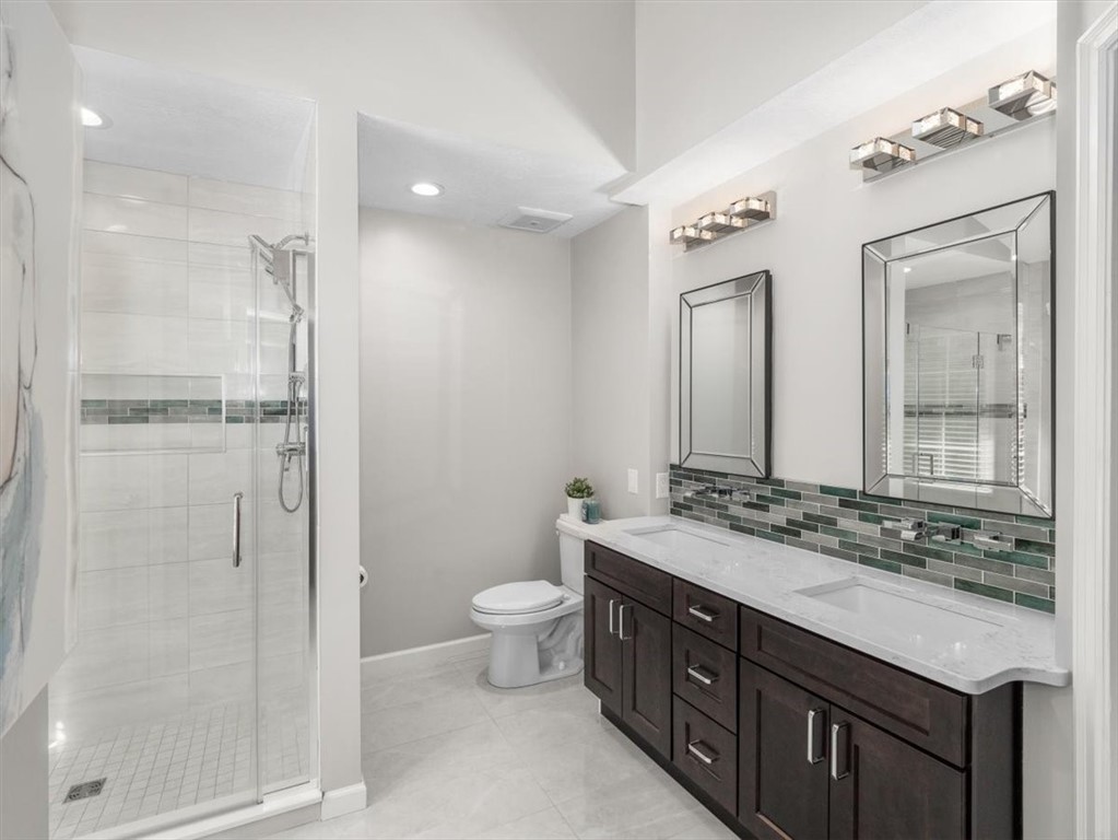 1645 Pinehurst Ct