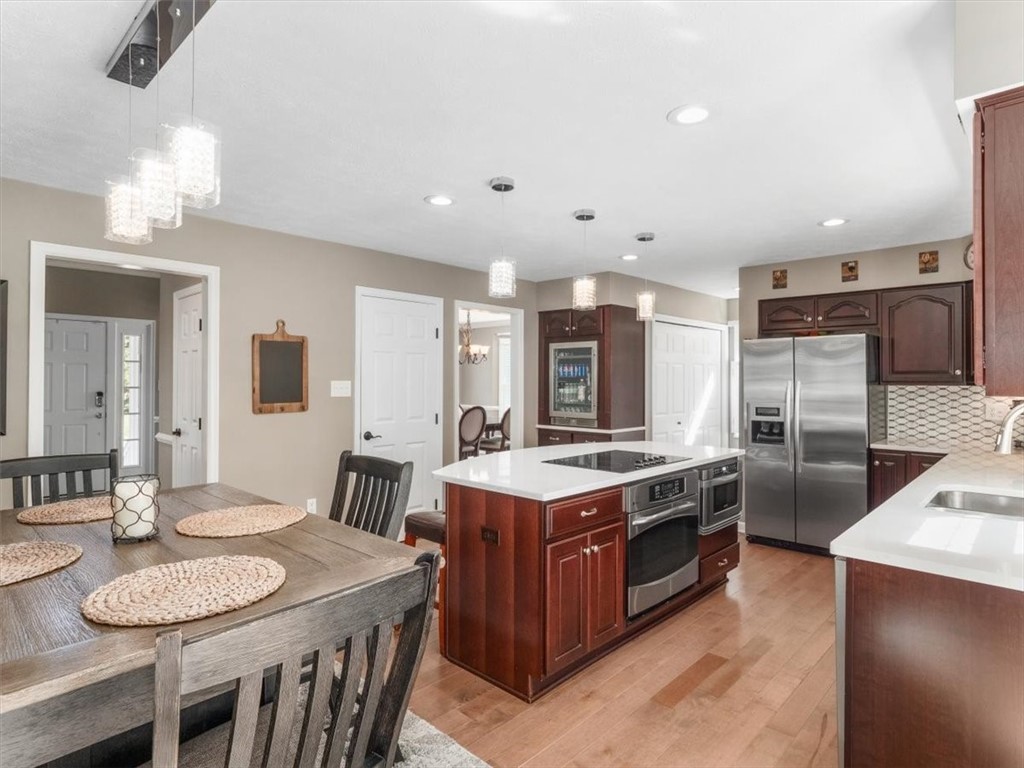 1645 Pinehurst Ct