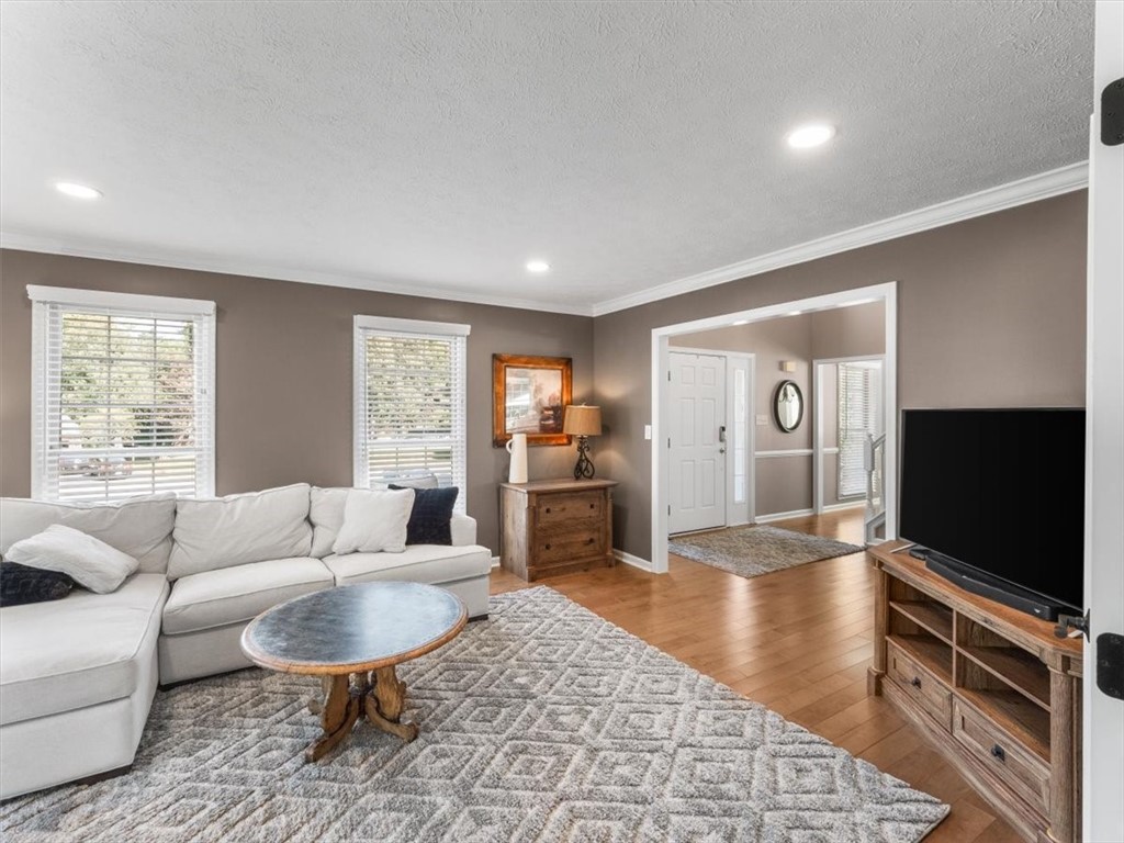 1645 Pinehurst Ct
