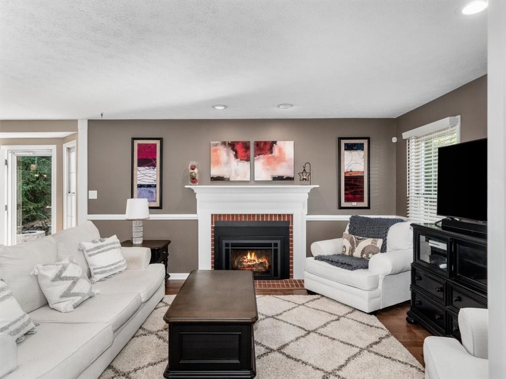 1645 Pinehurst Ct