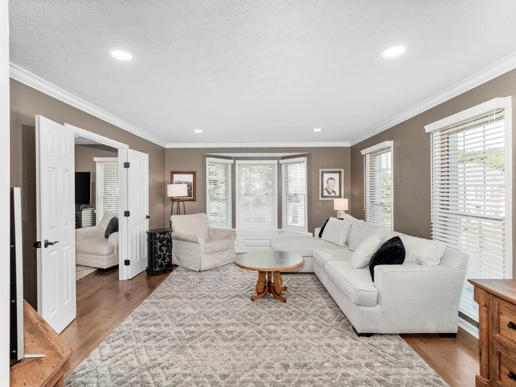 1645 Pinehurst Ct