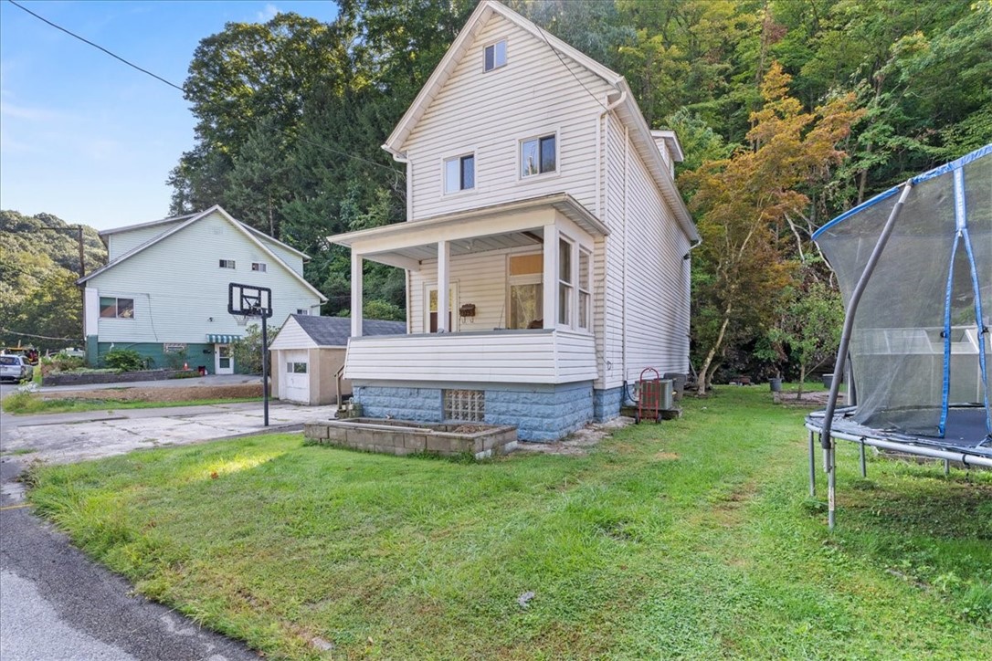 125 CLARKS PIKE