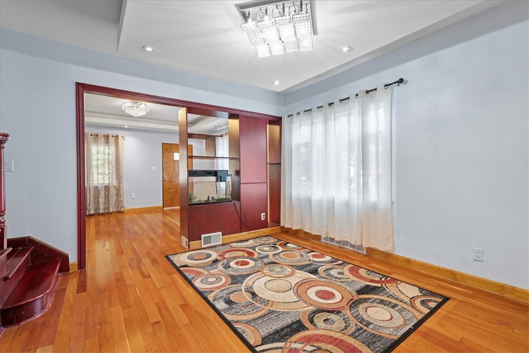 125 CLARKS PIKE