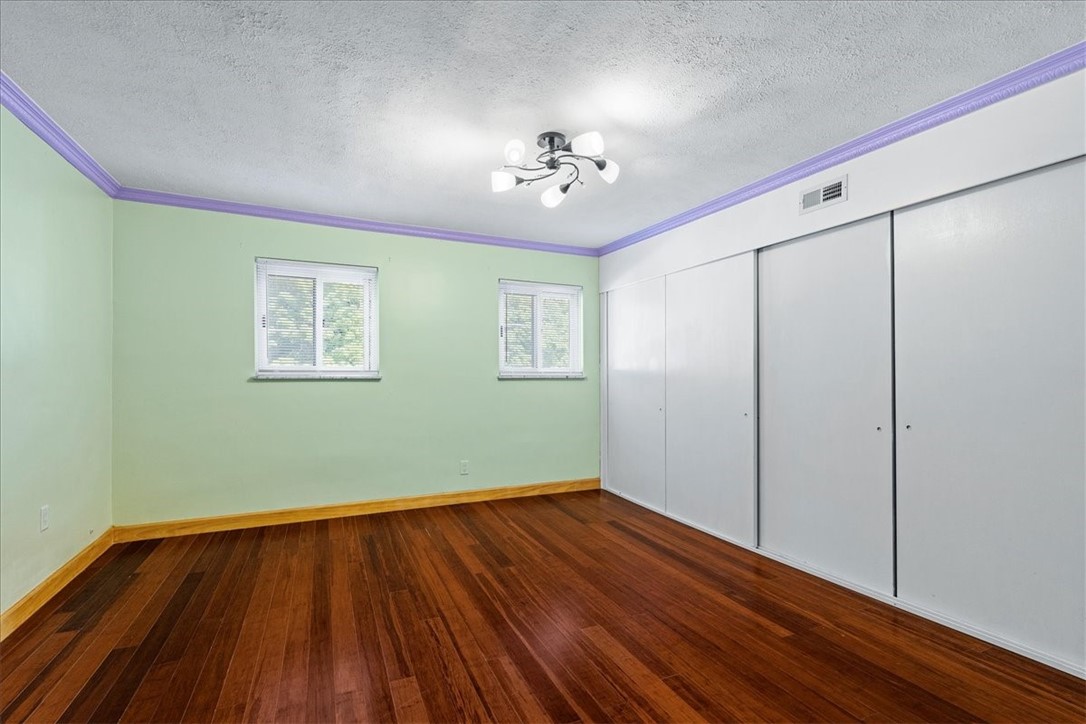 125 CLARKS PIKE