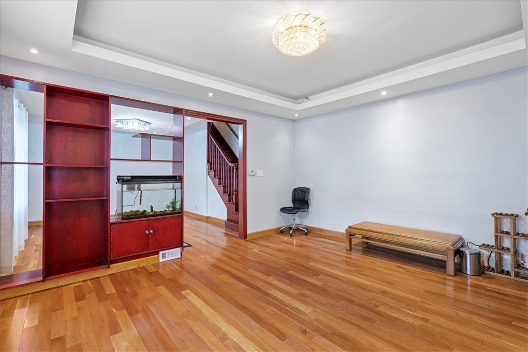 125 CLARKS PIKE