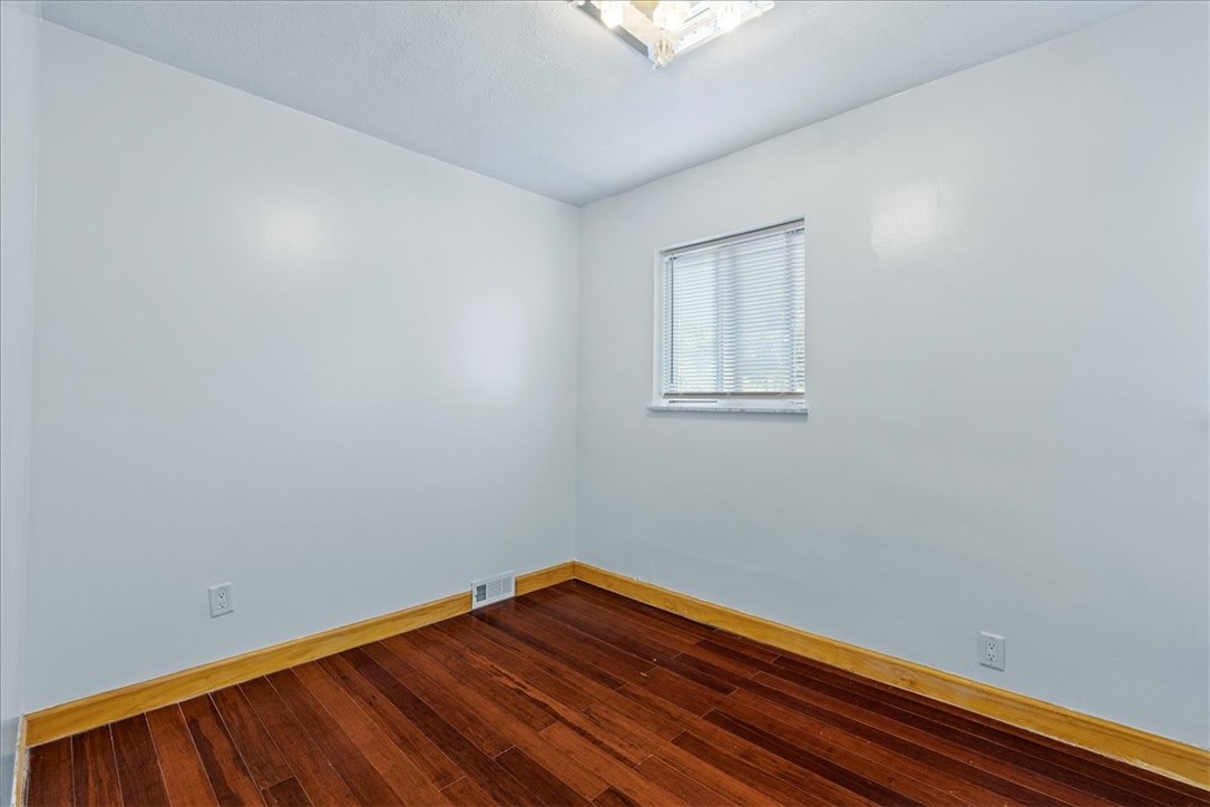 125 CLARKS PIKE