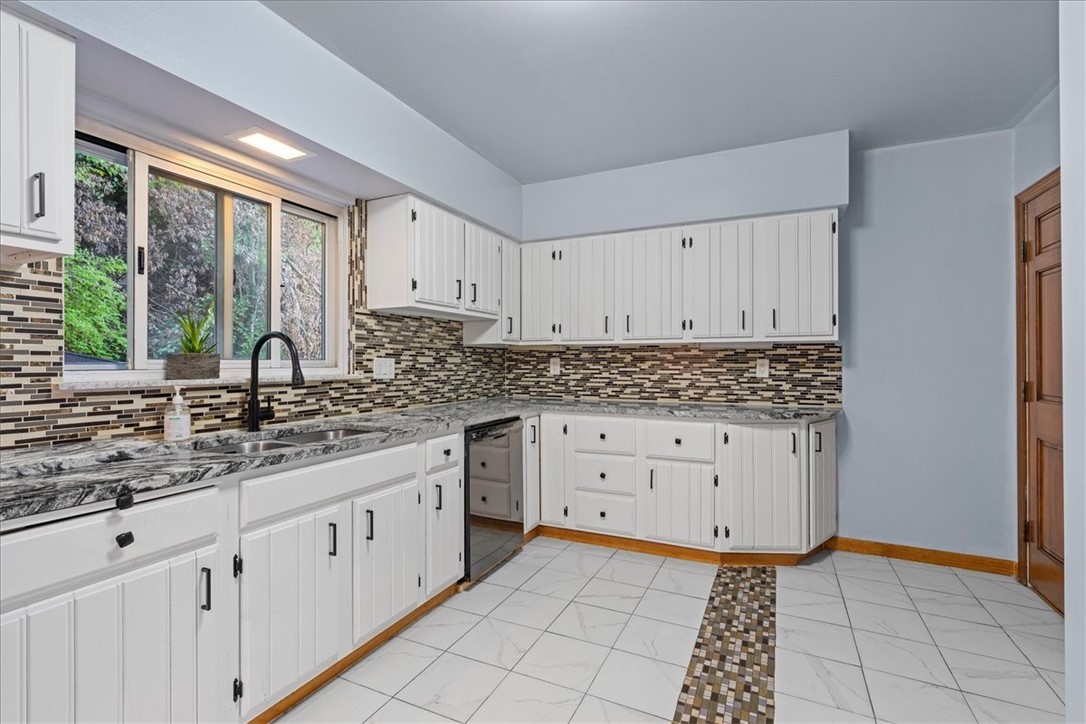 125 CLARKS PIKE