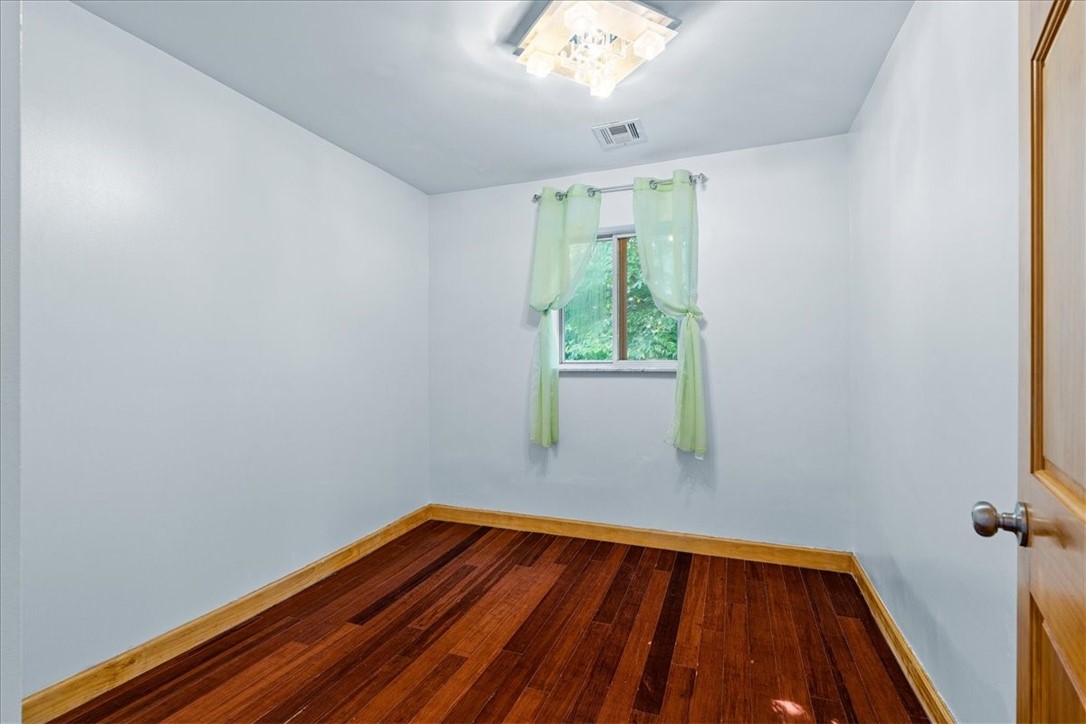 125 CLARKS PIKE