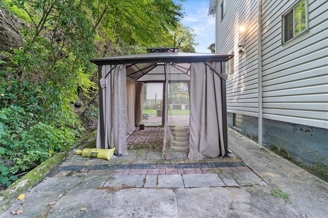 125 CLARKS PIKE