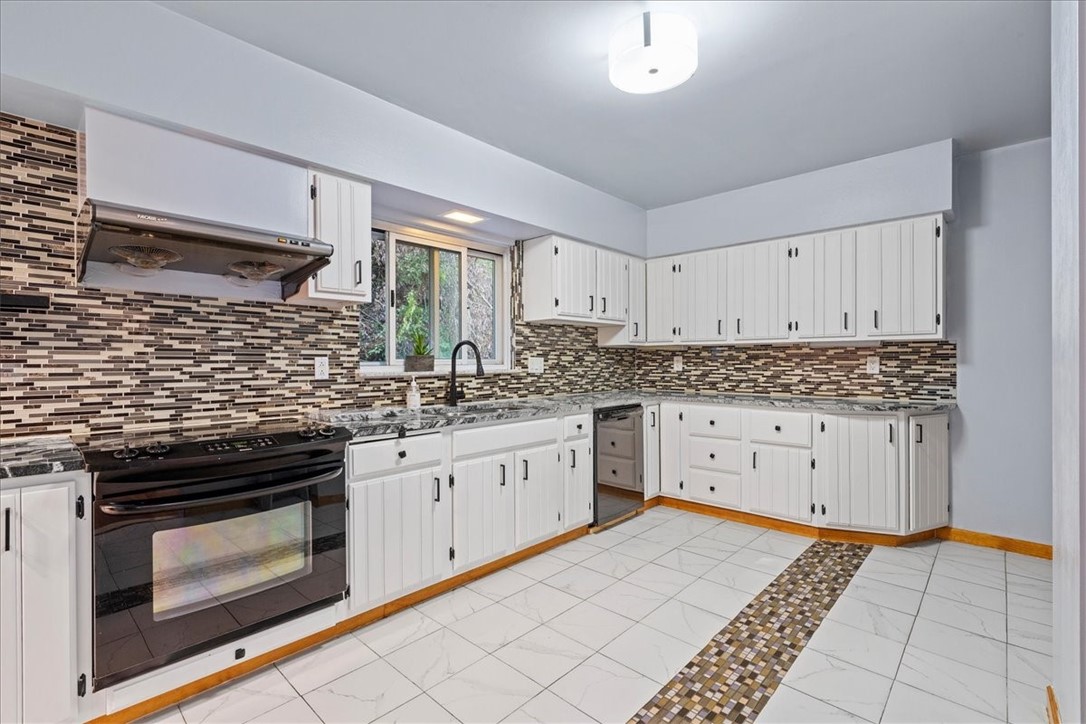 125 CLARKS PIKE