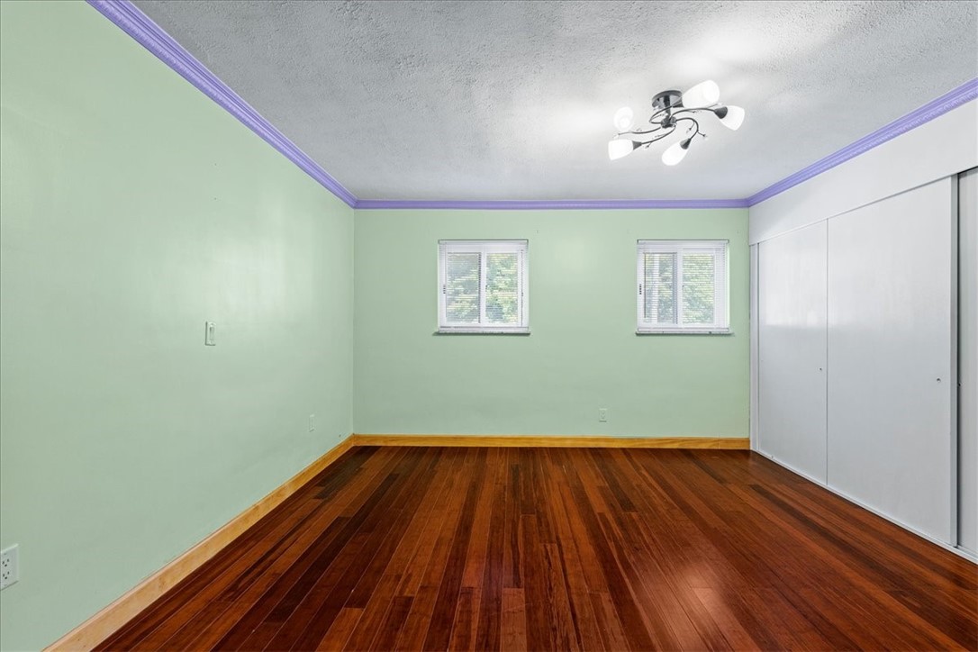 125 CLARKS PIKE