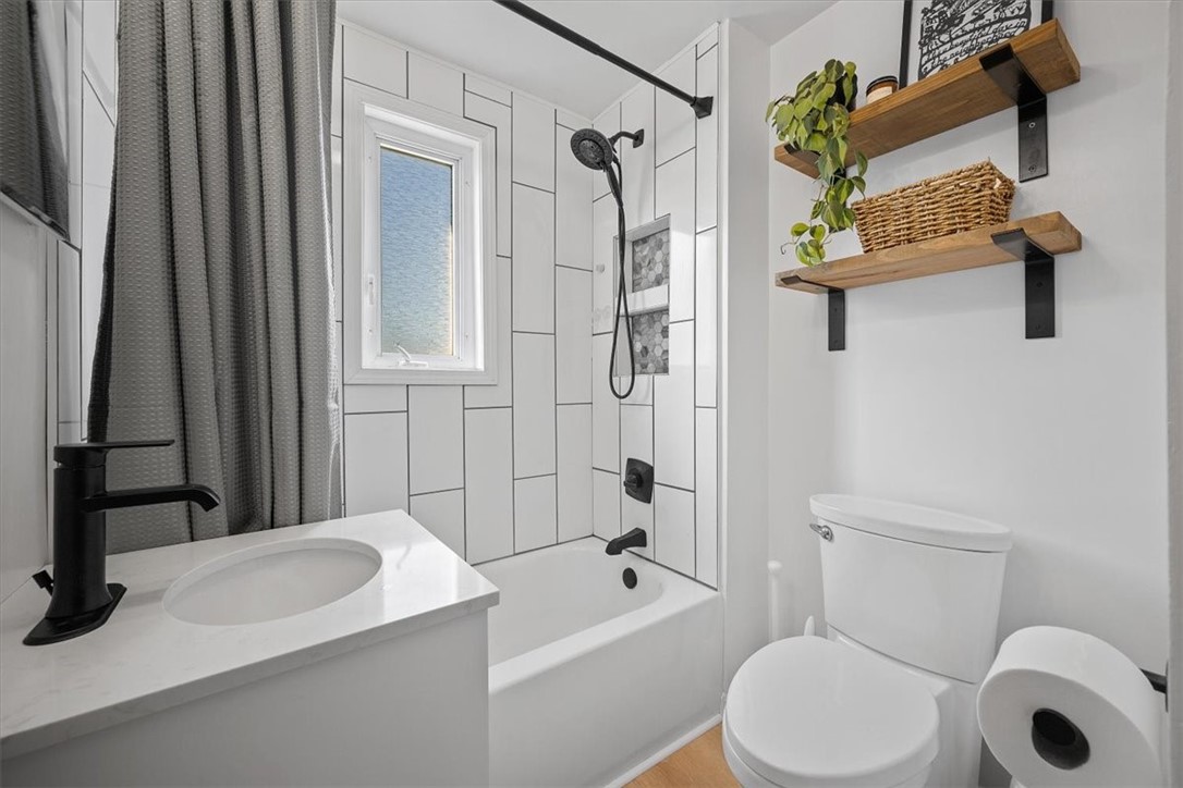 616 Lane Way