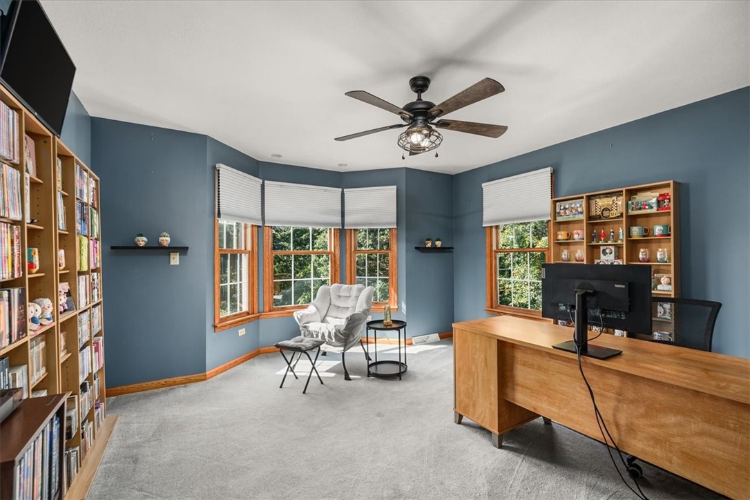 136 Heathercroft Dr