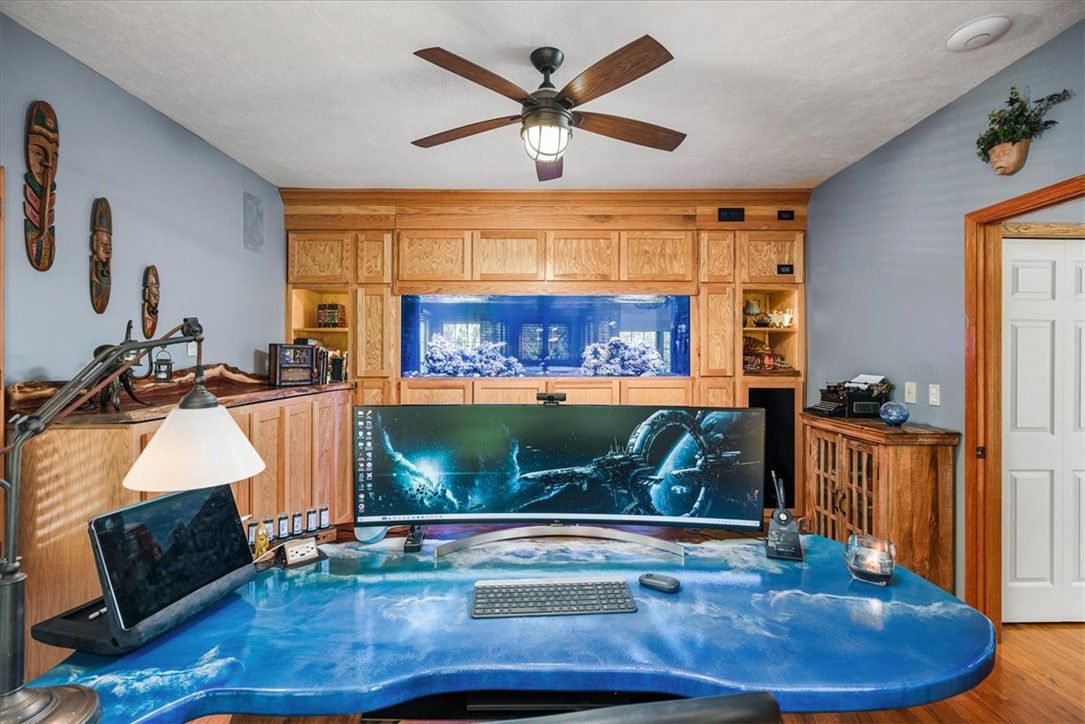 136 Heathercroft Dr