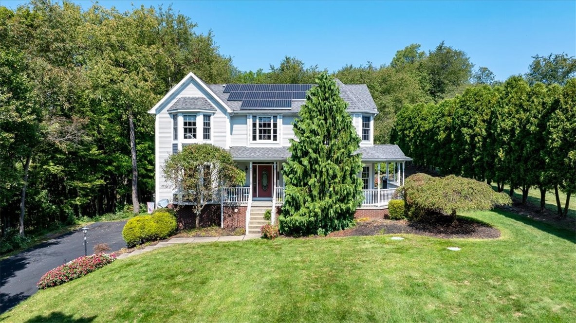 136 Heathercroft Dr